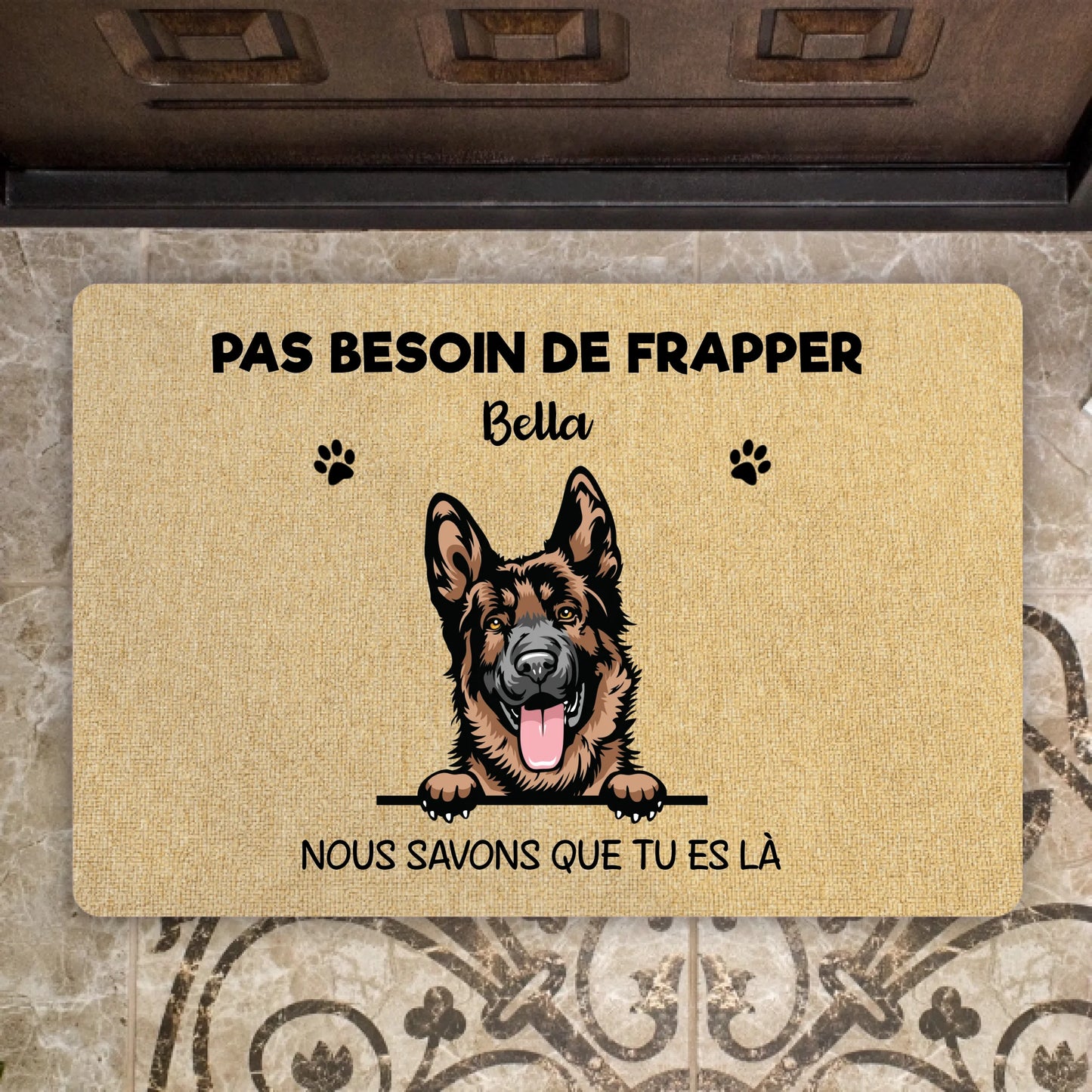 PAS BESOIN DE FRAPPER NOUS SAVONS QUE TU ES LÀ